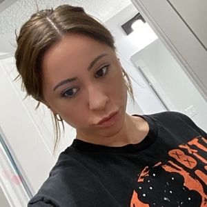 Meet your Posher, Kaitlyn